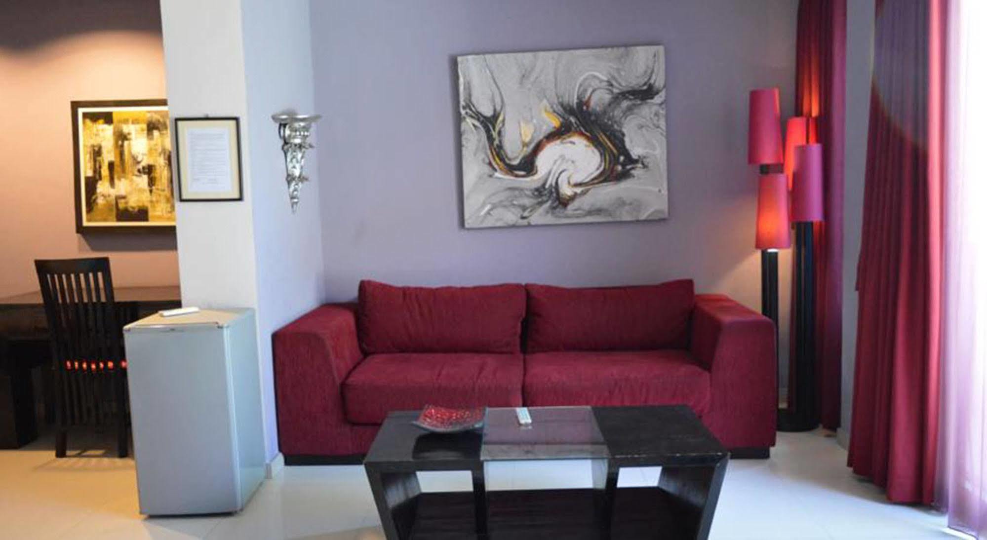 Marinos Place ليجيان المظهر الخارجي الصورة